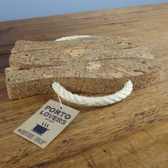 PORTO LOVERS FISH DESIGN CORK POT HOLDER TRIVET WITH ROPE HANDLES NEW - Picture 4 of 4